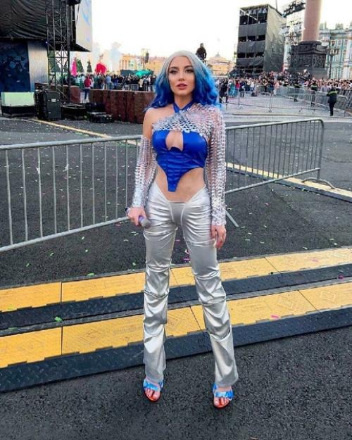 Знаменитости, которые любят парики. 01 Знаменитости, которые любят парики. 01