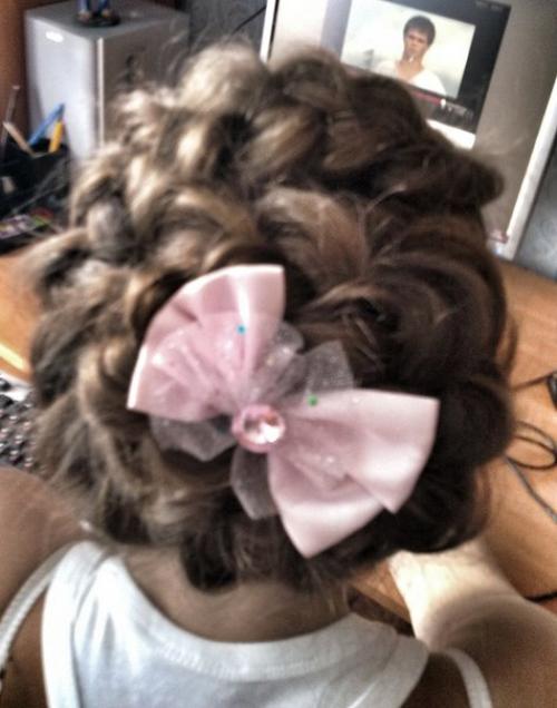 Дорогие девушки?  Нужны модели на локоны, прически и различные плетения. 06