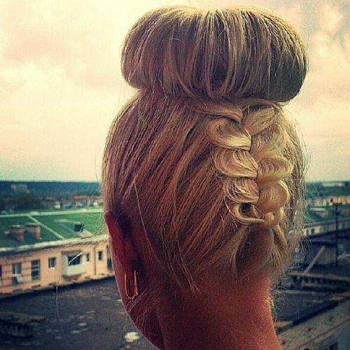 Вечерний макияж, прически и коррекция бровей. 06