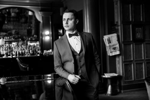 2 0 1 9 был безумно насыщенный: вашей красотой, вашими бесценными отзывами, горящими глазами, прекрасными невестами и женихами. 06