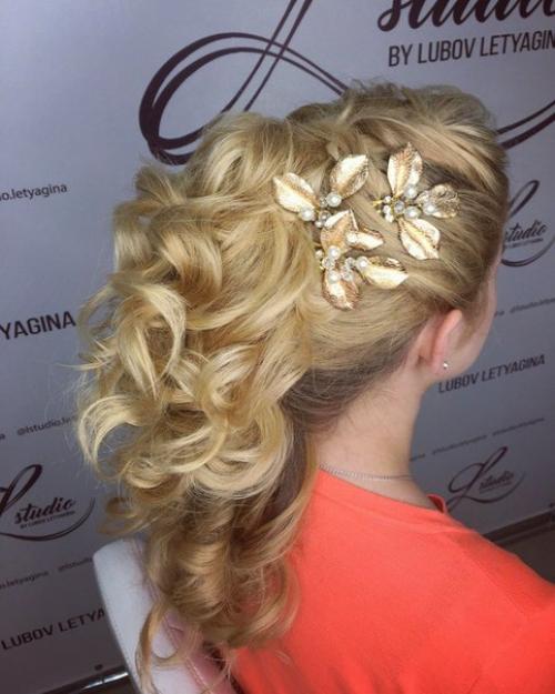 Нужны модели на макияж, причёски, локоны 750 р. (одна услуга); свадебный образ - другое предложение. 03