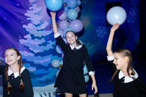 18 декабря в SC Grand состоялся праздник Новогоднее Путешествие в Мультстрану. 06