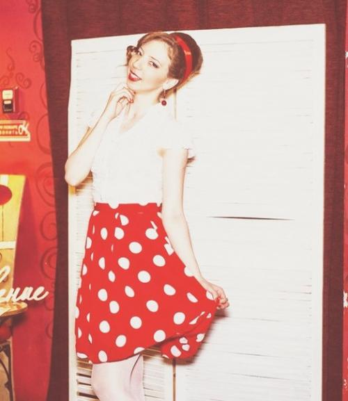 Милые красавицы, приближается время новогодних корпоративов, утренников и праздников, пора подумать о своем образе! 03