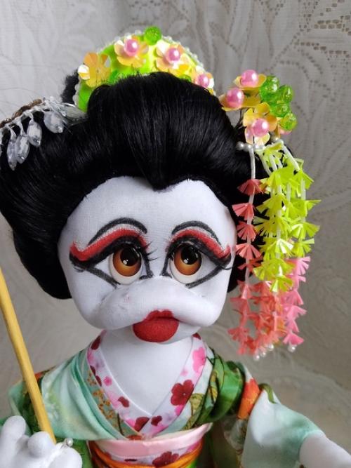 Занимаясь куклами - лягушками, всегда считала, что на голове не должны быть волосы (тогда это уже не лягушка. 03