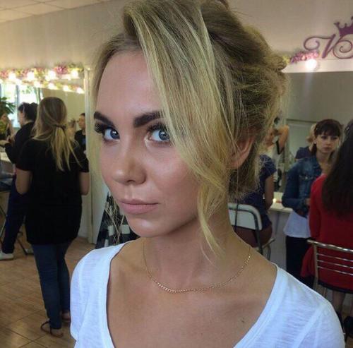 Девочки?  Макияж любой сложности предлагаю? 01