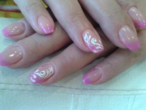 В нашем салоне вам предложат: вечерний макияж и причёски на новый год! 07