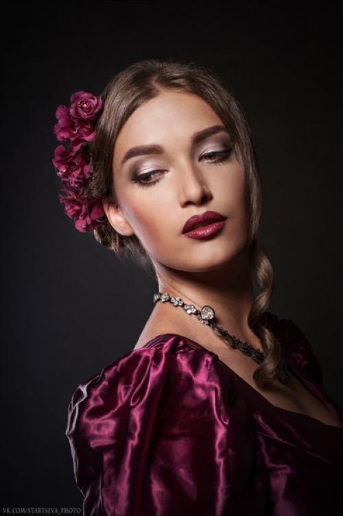 Я могу создать вам необыкновенный образ с помощью прически и макияжа. 02