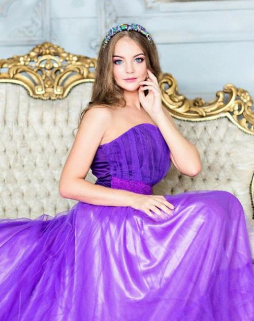 Милые дамы?  Начинаю запись на новогодние праздники и корпоративы и объявляю новую! 02