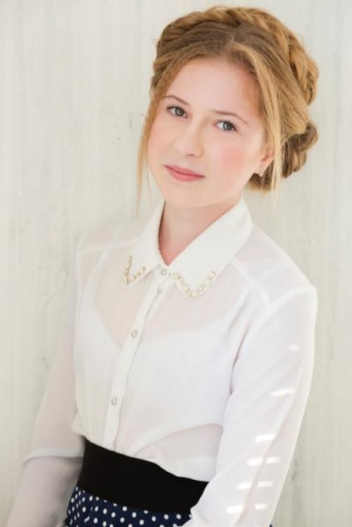 Запись на макияж и прически для взрослых, детских и семейных новогодних фотосессий? 01