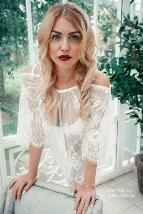 Милые девушки!  Скоро новый год? 07