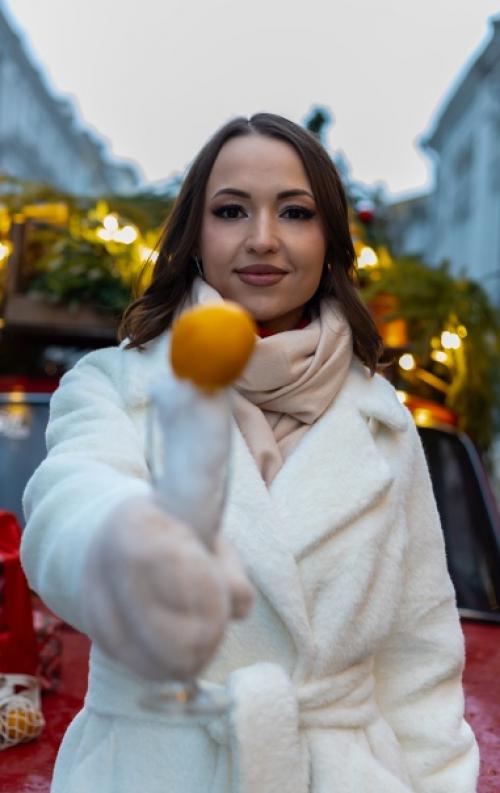 Свои день рождения можно посвятить только себе любимой как это сделала Валерия. 01