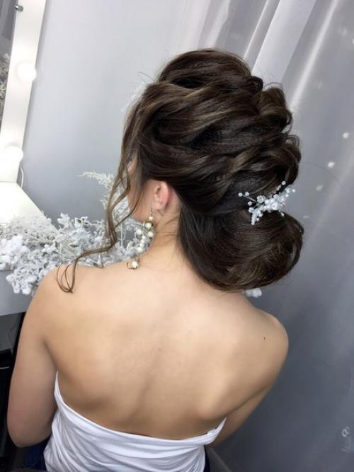 Дорогие невесты, успейте записаться на свадебный образ и не забудьте про своих любимых мам и подружек! 03