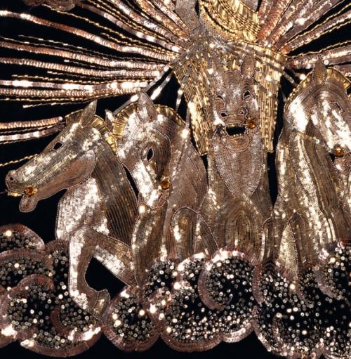 Newfetish.  Аполлон Версальский / Apollo of Versailles - модель Эльзы скиапарелли из коллекции зодиак / Zodiac (1938-1939 годы. 03