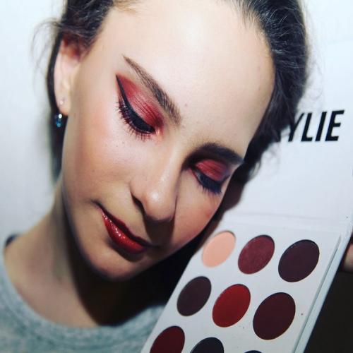 Девочки, ищу моделей на макияж и прическу, на эту неделю! 03