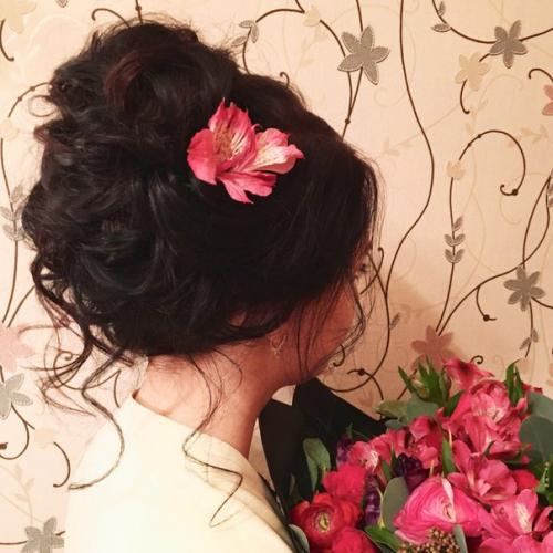 Милые девушки?  Наступают праздники, и я буду рада помочь вам в создании образа по любому поводу: 03