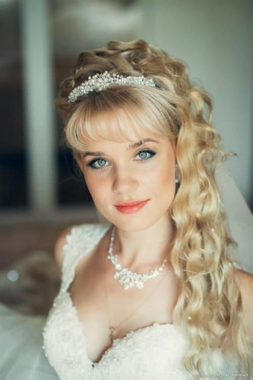 Дорогие невесты!  Активно ведется запись на свадебный образ (прически, макияж). 02