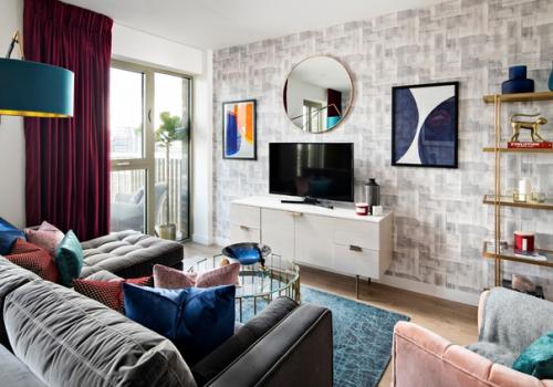 6 интерьеров, в которых дизайнеры заменили картины зеркалами (и это красиво). 05