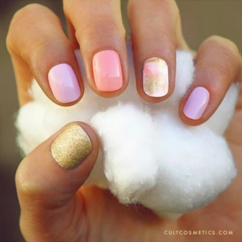 Красивый маникюр для всех представительниц женского пола является не менее важным элементом образа, чем платье, прическа или макияж. 01