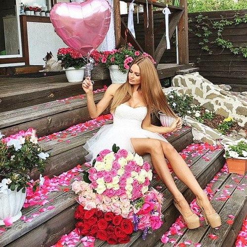 На кону 8- ое марта вот что волнует: 02