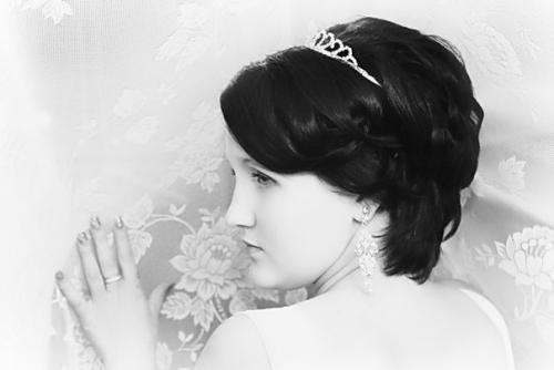 Предлагаю вам:  Свадебные прически и макияж. 03