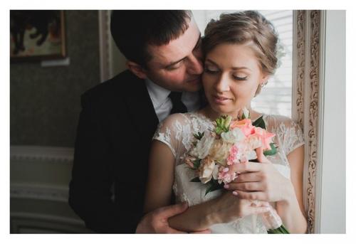 Дорогие невесты!  Активно ведется запись на свадебный образ (прически, макияж). 06