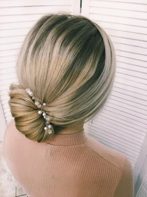 Дорогие клиенты?  Наступает весна, а это повод задуматься об образе на выпускной или невесты? 01