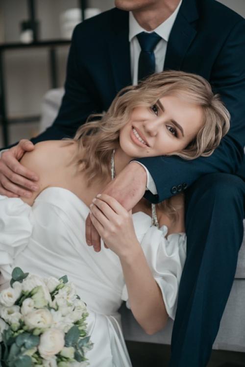 Каждая невеста мечтает выглядеть, как настоящая принцесса сиять, затмевая абсолютно всех своей красотой. 07