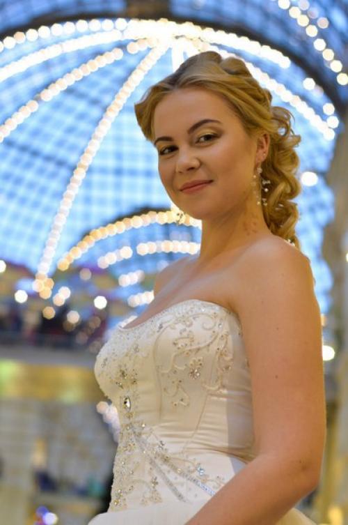 Всем привет я - Михайлова Виктория, дипломированный визажист? 01