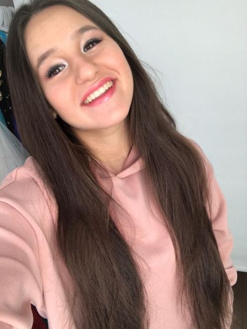 Милые девушки, ?  Я начинающий визажист и стилист по прическам. 05