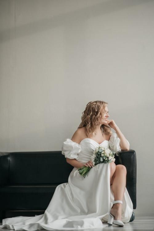 Каждая невеста мечтает выглядеть, как настоящая принцесса сиять, затмевая абсолютно всех своей красотой. 06