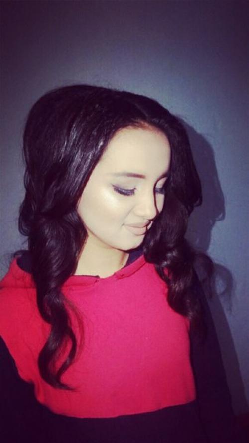 Уважаемые девушки!  Свадебные, вечерние прически и макияж с выездом на дом в любое удобное для вас время. 04