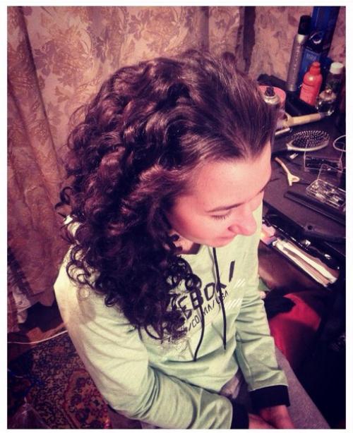 Дорогие девушки?  С сегодняшнего дня ведётся запись на последний звонок и выпускной? 03