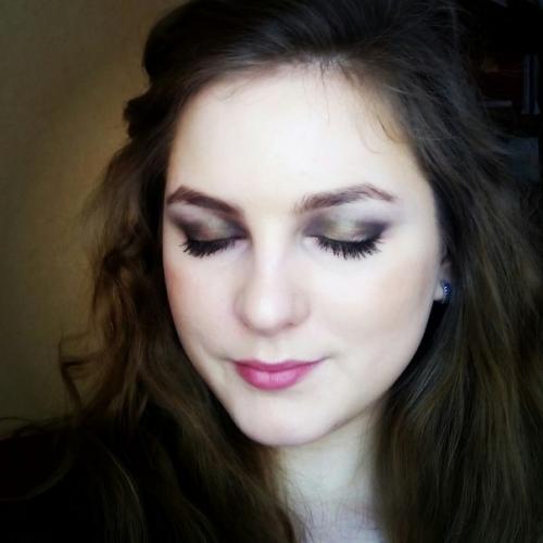 Предлагаю макияж, прически, коррекцию бровей. 01