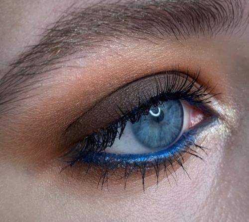 Давайте знакомиться я, Анастасия Молоткова - парикмахер, визажист. 01