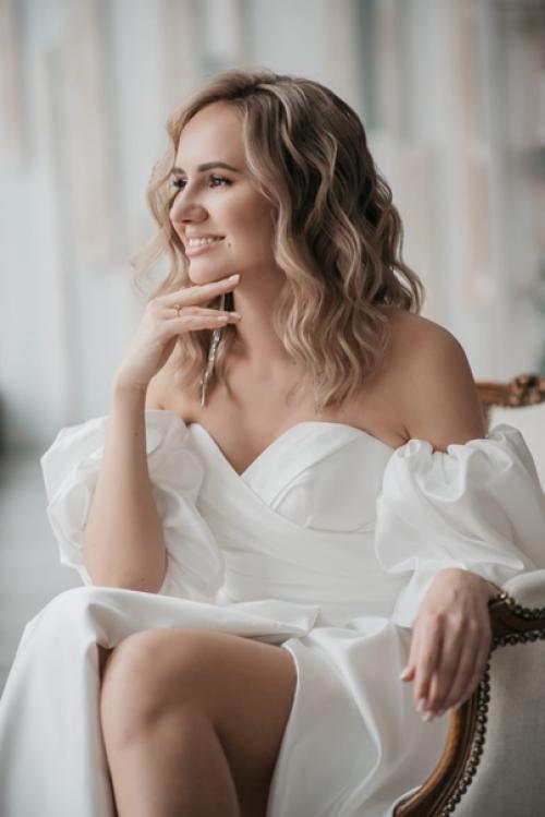 Каждая невеста мечтает выглядеть, как настоящая принцесса сиять, затмевая абсолютно всех своей красотой. 01