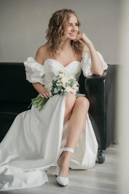 Каждая невеста мечтает выглядеть, как настоящая принцесса сиять, затмевая абсолютно всех своей красотой. 08