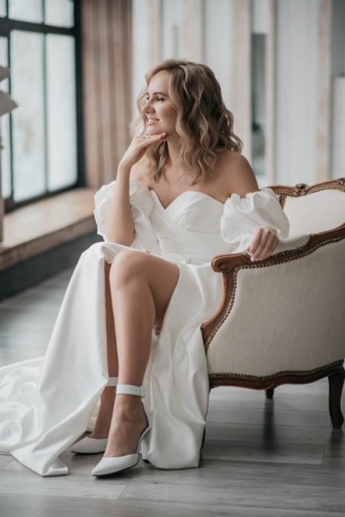 Каждая невеста мечтает выглядеть, как настоящая принцесса сиять, затмевая абсолютно всех своей красотой. 03