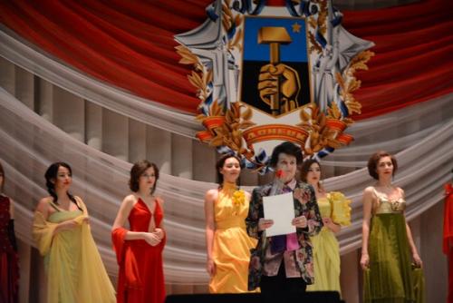 19 марта учебный центр Профи - Стиль принял участие в фестивале возрождение, посвященном дню работников бытового обслуживания. 09