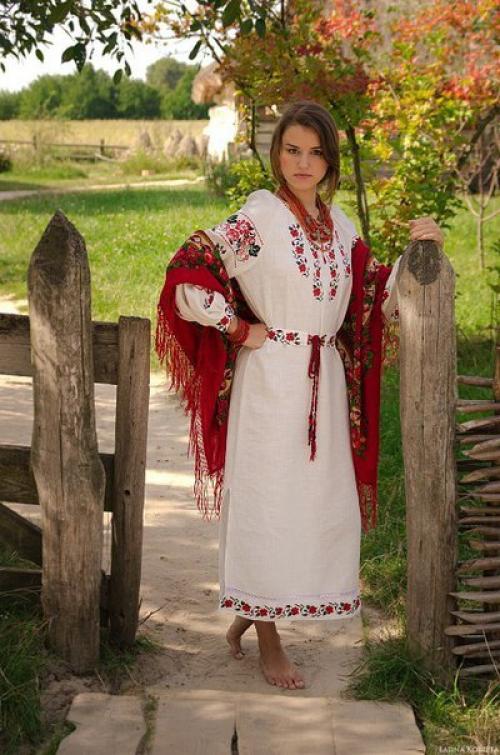 Женственные манеры. Женственные манеры - это движения женского тела, поступь, разговор, жестикуляция, звук голоса, мимика и смех женщины. 01