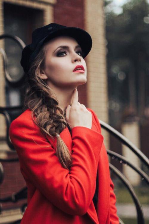 В том случае, если вы давно хотели устроить себе фотосессию, но по каким то причинам до сих пор не собрались с мыслями, то вам сюда? 04