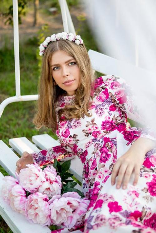 Образ с цветочным платьем. 03