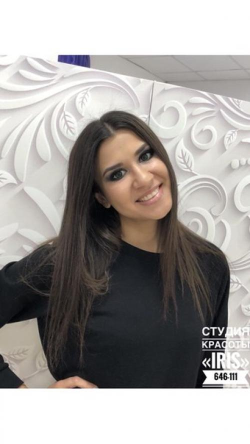 Наш квалифицированный визажист Юлия, подберёт для вас образ и стильный макияж, исходя из ваших пожеланий: 02