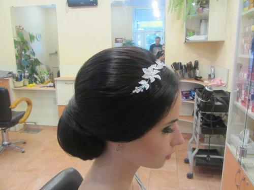 Милые девушки!  Нужны модели с длинными волосами на прически на завтра 4 апреля в 10. 04