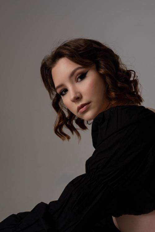 Горжусь этой серией, потому что она захватила мое сердечко. 05