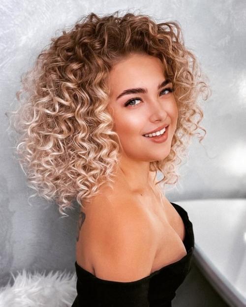 Причёски выпускные свадебные вечерние. 05