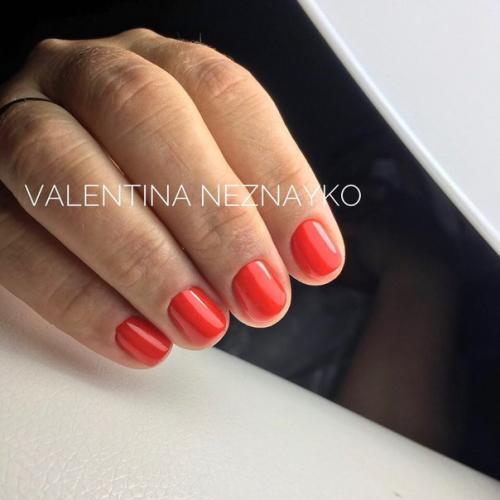 Девочки, в нашей студии работает нереально крутой Nail мастер, Валентина @Valenti_Nail_Krsk. 04