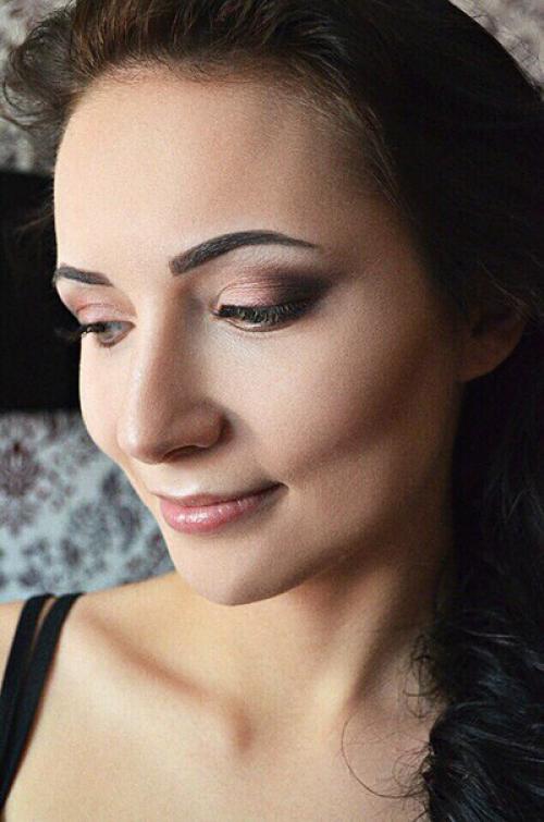 Милые девушки, приглашаю вас на макияж, причёски и наращивание ресничек? 05