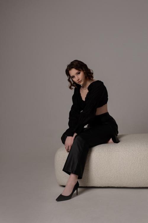 Горжусь этой серией, потому что она захватила мое сердечко. 06