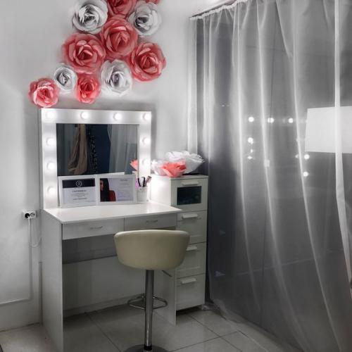 Дорогие девушки?  Совсем скоро наступит пора последних звонков и выпускных. 02