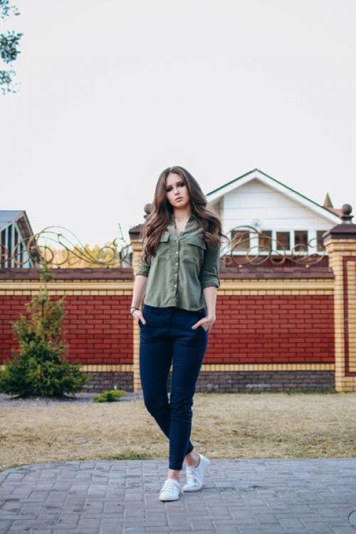 В том случае, если вы давно хотели устроить себе фотосессию, но по каким то причинам до сих пор не собрались с мыслями, то вам сюда? 08